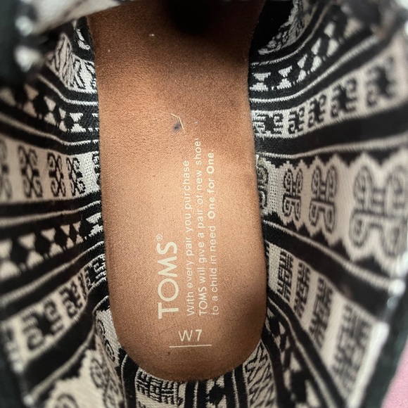 Toms Black Wedge lace up Booties Size 7 - Picture 6 of 6